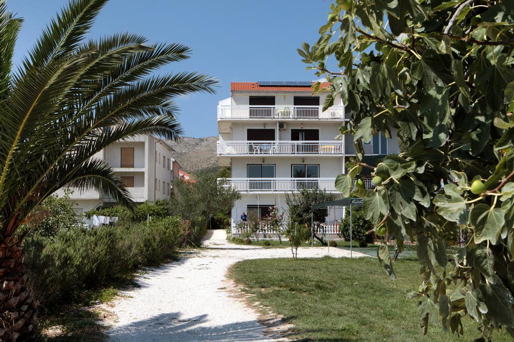 Studio Apartments M&N Trogir Kültér fotó